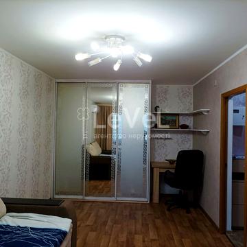 Космонавта Поповича вул. (Космонавта Волкова), 8
