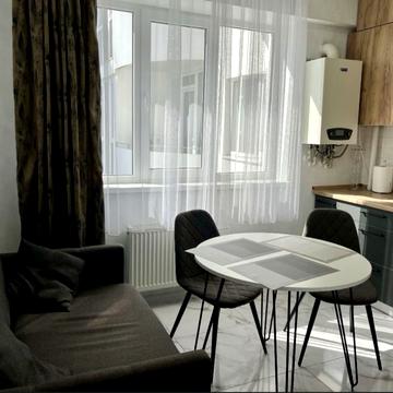 Львівська вул., 15б