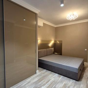 Зелена вул., 1