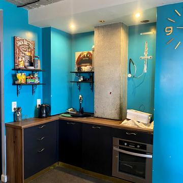 Гранітна вул., 1