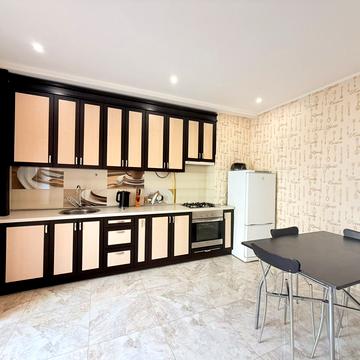 Дмитра Бортнянського вул. (27 Липня), 17