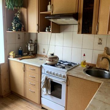 Охтирська вул., 3