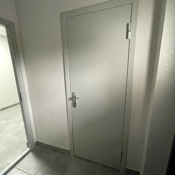 Кришталева вул., 1-А