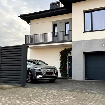 І. Богуна вул., 152