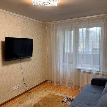 Дмитра Луценка вул. (Крейсера "Аврора"), 1-Б