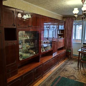 Миру вул., 100