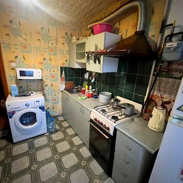 Семафорна вул., 48