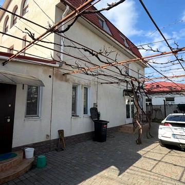 Сонячна вул., 56