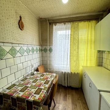 Героїв просп., 12