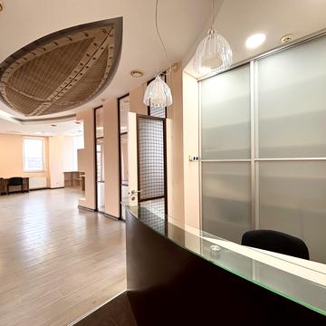 Королеви Єлизавети ІІ вул. (Глинки), 7