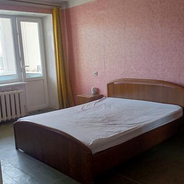 Захисників України вул. (Одинцова), 14