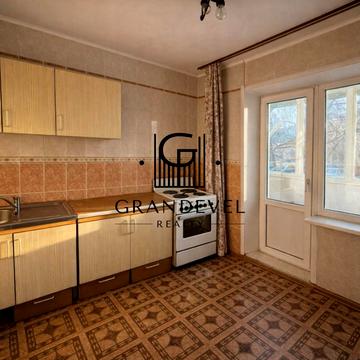 Драгоманова вул., 40-Б