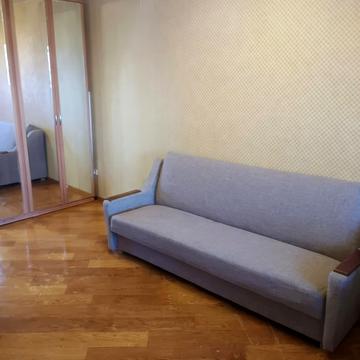 Прирічна вул., 17