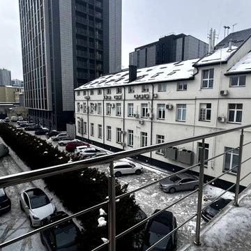 Володимира Антоновича вул. (), 102в