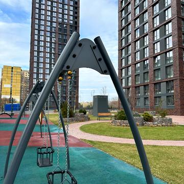 Набережна Перемоги вул., 128