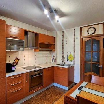 Золотоустівська вул., 4