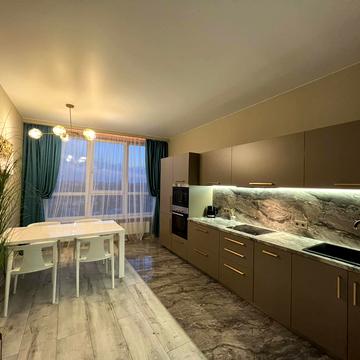 Новоберегова вул., 12-А