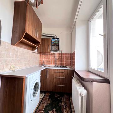 Біла вул., 103а