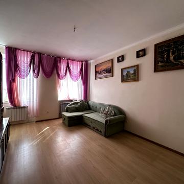 Євгена Чикаленка вул., 43а