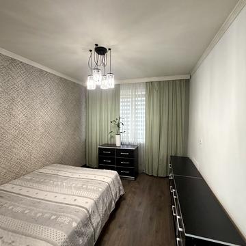 Володимира Івасюка вул., 6