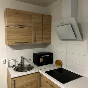 Саперно-Слобідська вул., 24