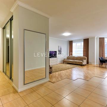 Павлівська вул., 17