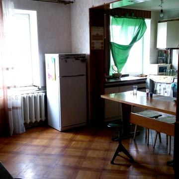 Олександра Поля просп. (Кірова), 44-В