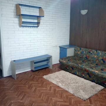 Богдана Хмельницького вул., 76