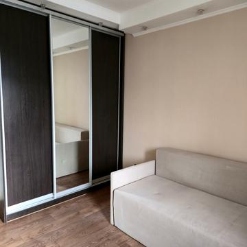 Оболонський просп., 12