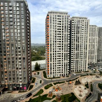 Дніпровська набережна вул., 20-А