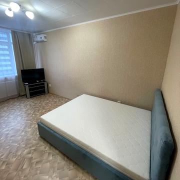 Олени Пчілки вул., 7