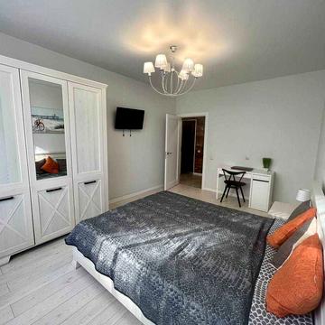 Юнацька вул., 10