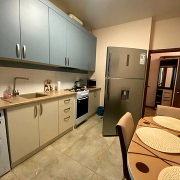 Адміральський просп., 8