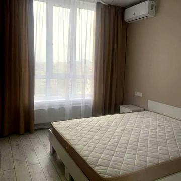 Каховська вул., 56