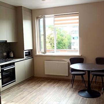 Повітряна вул., 78