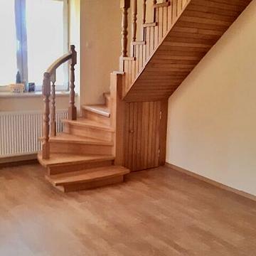 Леся Курбаса вул., 7