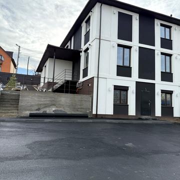 Братів Котенків вул., 44