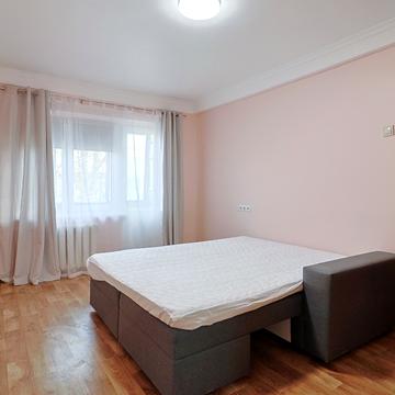 Салютна вул., 27-А