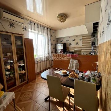 Луї Пастера проїзд, 262