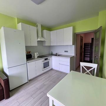 Університетська вул., 1г