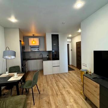 Повітряних Сил просп. (Повітрофлотський), 56-Б