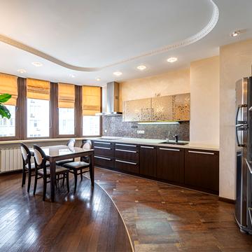 Дніпровська набережна вул., 25