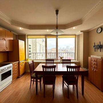 Володимира Вернадського вул. (Дзержинського), 1/3