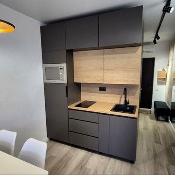 Юлія Чигирина вул., 13