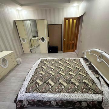 Юліана Матвійчука вул. (), 88