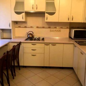 Небесної Сотні просп. (Маршала Жукова), 5