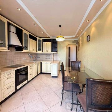 Берестейський просп. (Перемоги), 121-Б