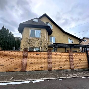 Єлизавети Чавдар вул.