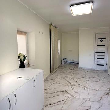 Яворницького вул., 40