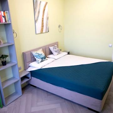 Нагірна вул., 16/18